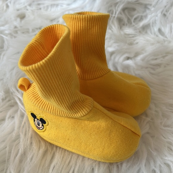 Disney Mickey Mouse infant slippers-size 0-6m - Picture 3 of 6